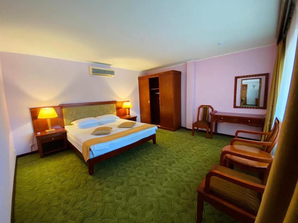 MoreLux Boutique Hotel Kapchagaï Extérieur photo