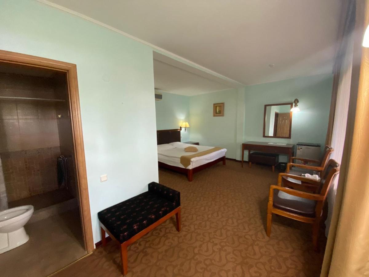 MoreLux Boutique Hotel Kapchagaï Extérieur photo